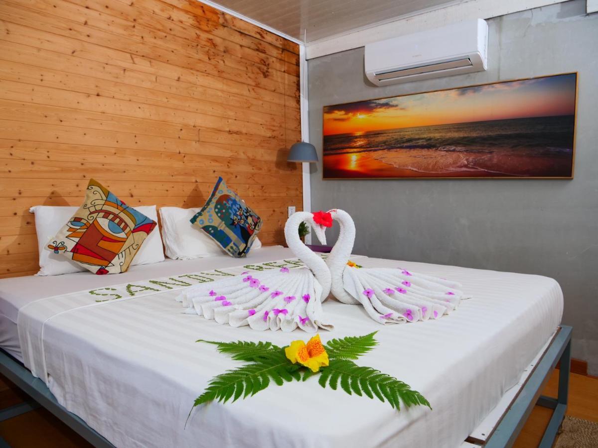 Sandy Beach Bungalows By Ehm Koh Rong Sanloem Exterior photo
