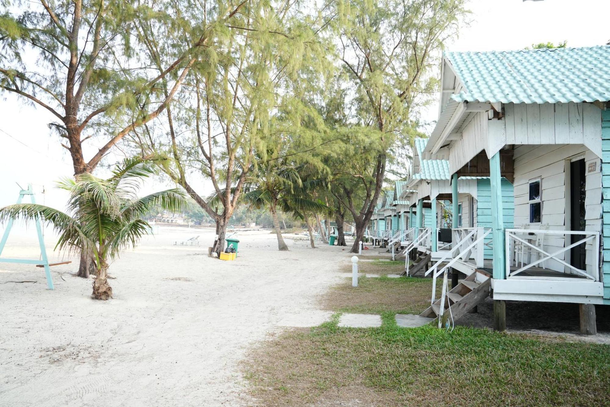 Sandy Beach Bungalows By Ehm Koh Rong Sanloem Exterior photo